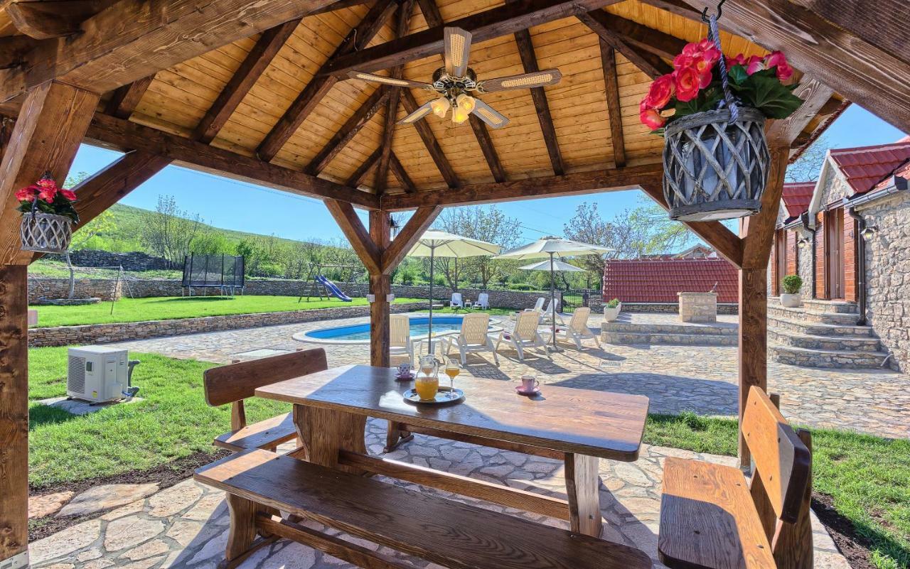 Biorine Dalmatia Stone House - Heated Pool旅馆 外观 照片