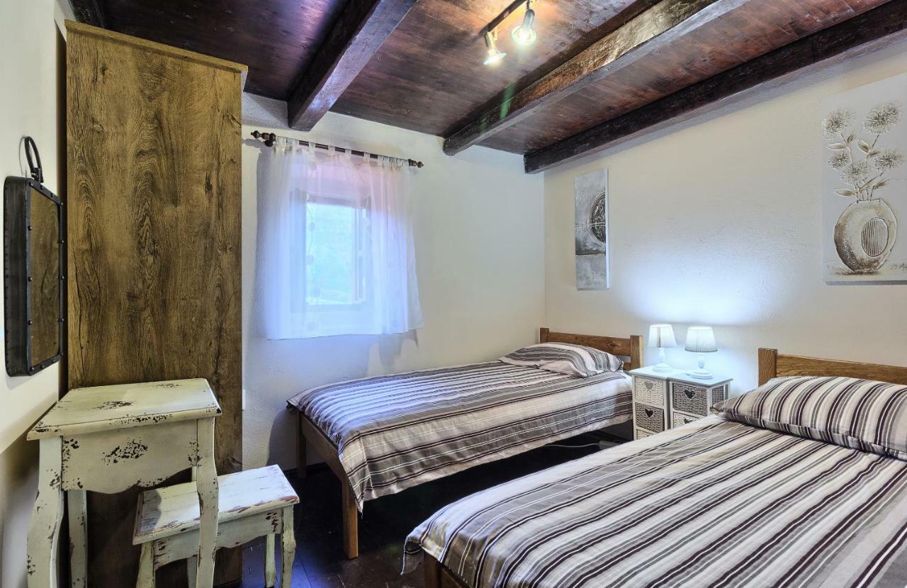 Biorine Dalmatia Stone House - Heated Pool旅馆 外观 照片